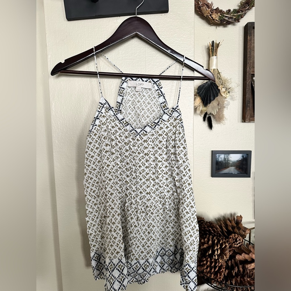 Loft tank top size M